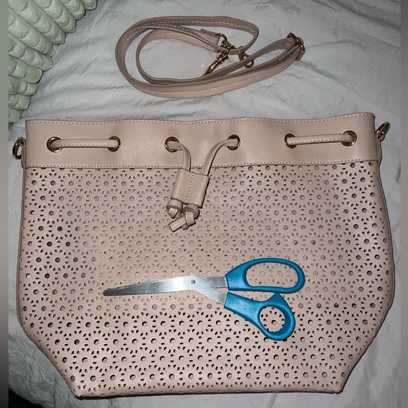 Bucket bag - Picture 2 of 3